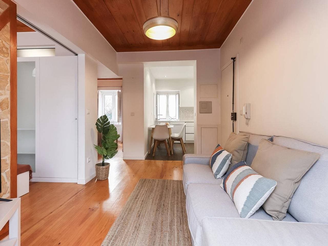 Foto 5 von 23: Design-Apartment mit Balkon in Campo de Ourique, 2 Schlafzimmer, nah am Zentrum