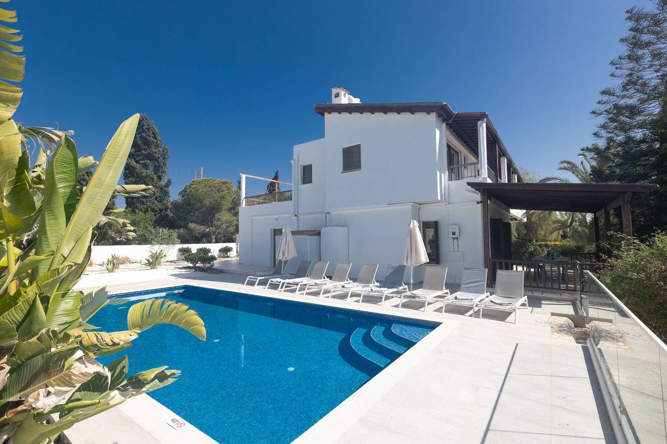 Villa 1