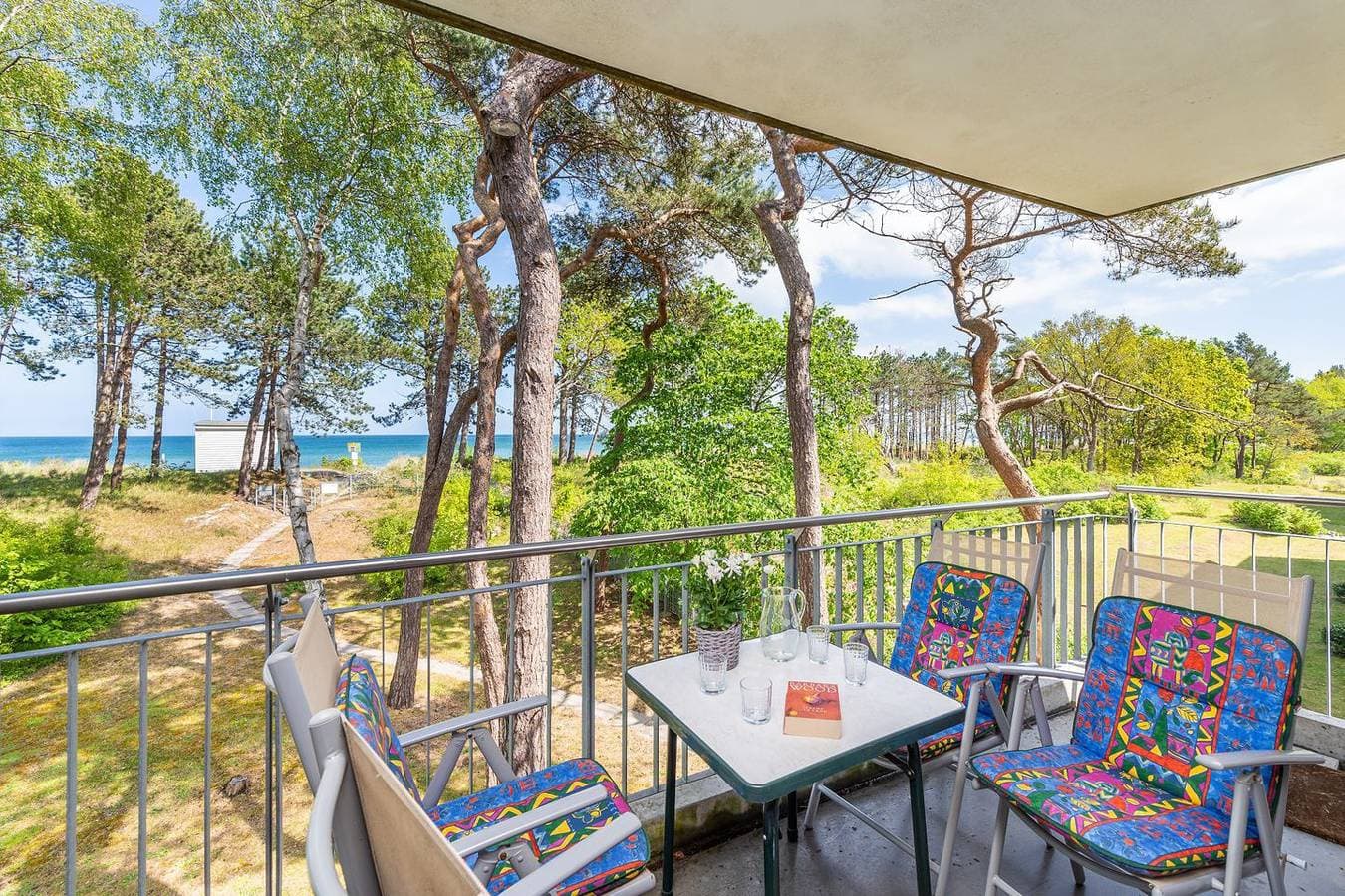 Appartement mit Balkon und tollem Meerblick, direkt am Strand 1