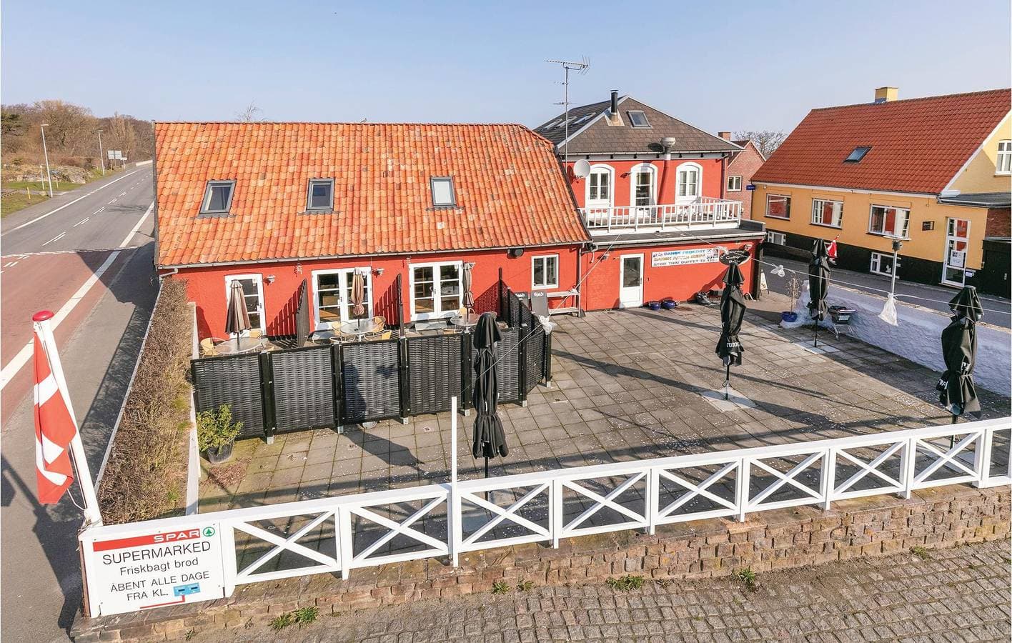Foto 2 von 13: Ferienwohnung für 4 Personen mit Terrasse