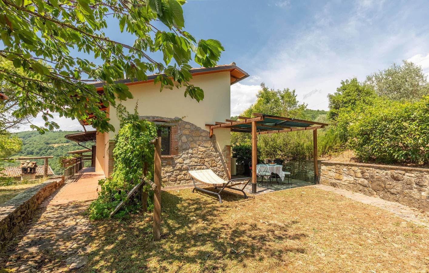 Riverside Oasis Wohnung mit Pool und Wifi in Monte Santa Maria Tiberina 1