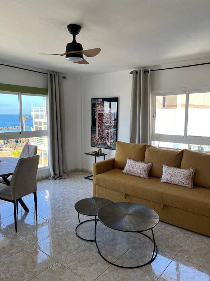 CORNELIAS HOME TC3 Atico between LAS VISTAS & LOS CRISTIANOS BEACH 1