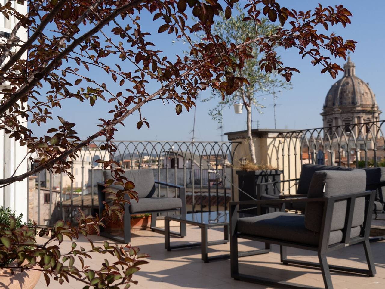 Foto 3 von 50: Ferienwohnung für 4 Personen mit Terrasse