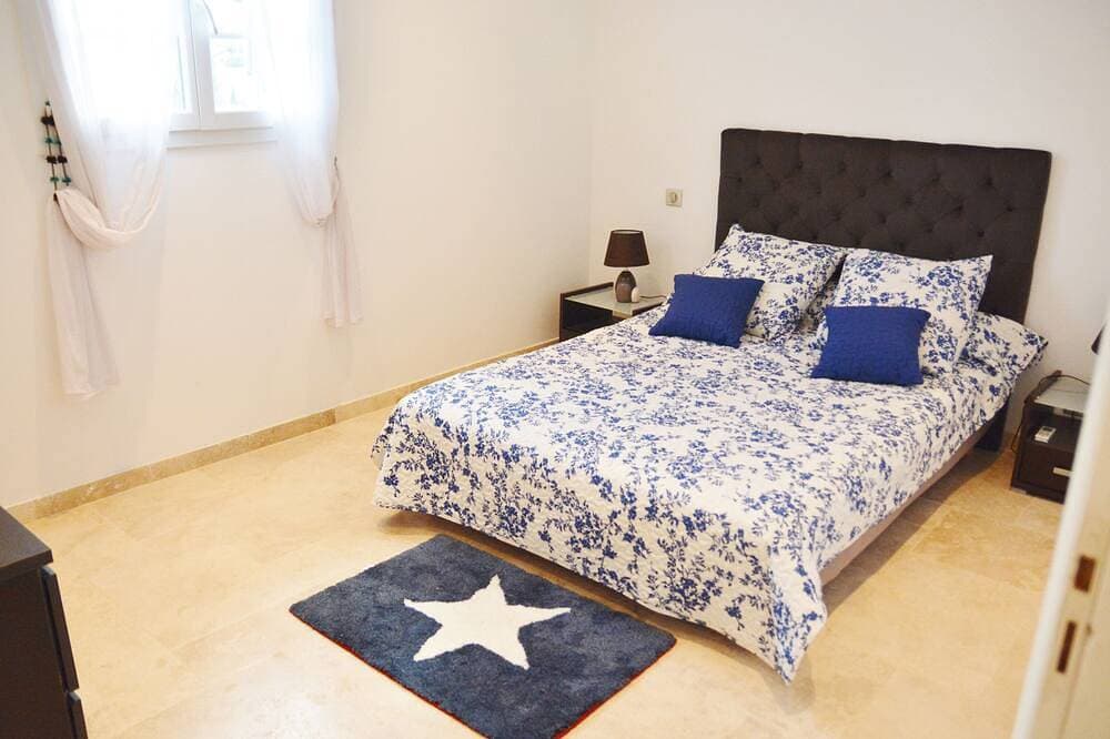 Foto 4 von 14: Air-Conditioned Villa With Pool - Cote D'Azur - Pets Welcome
