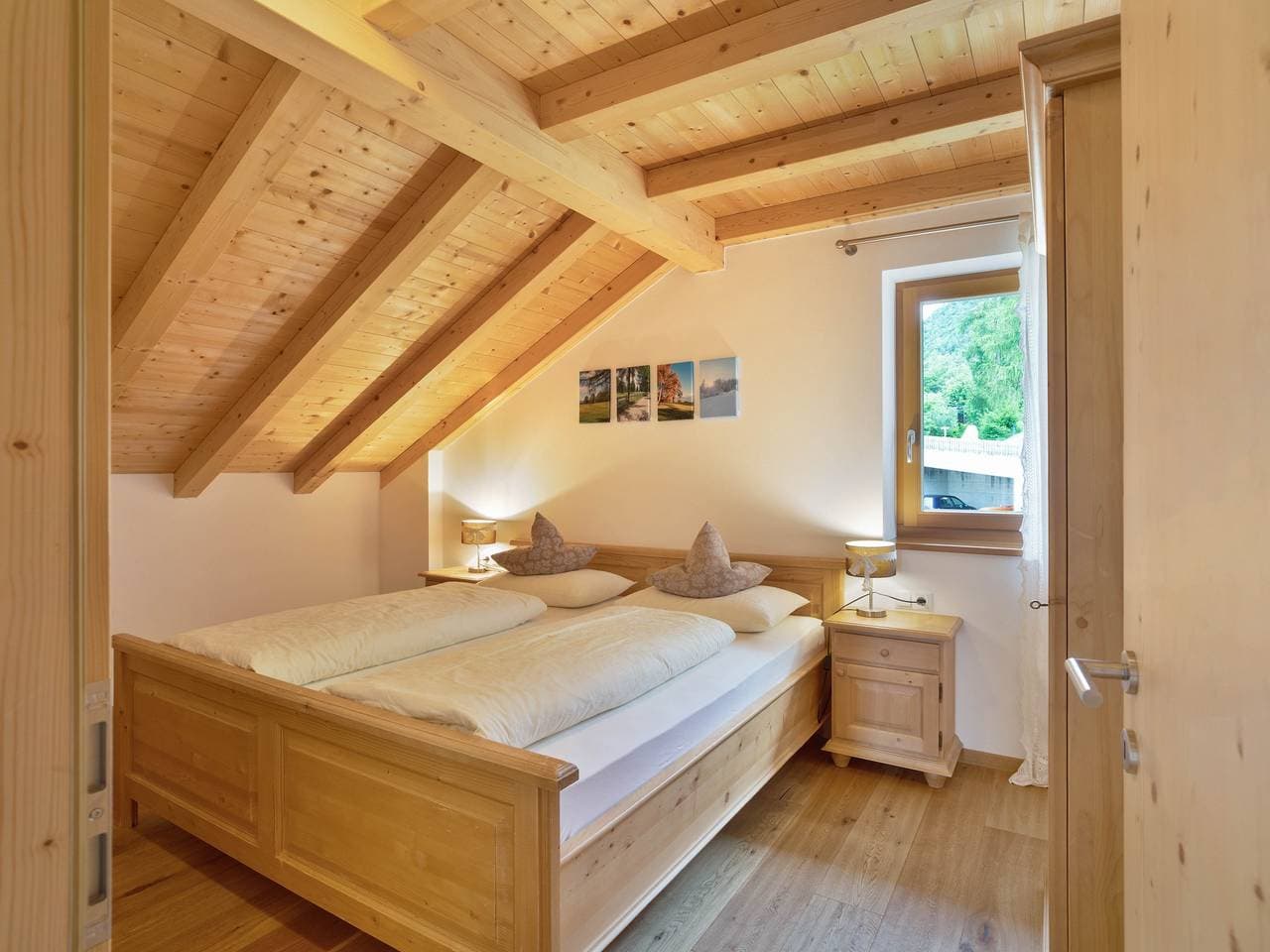 Foto 10 von 30: Ferienwohnung "Latemar - Wernerhof" mit Bergblick, Balkon & Garten