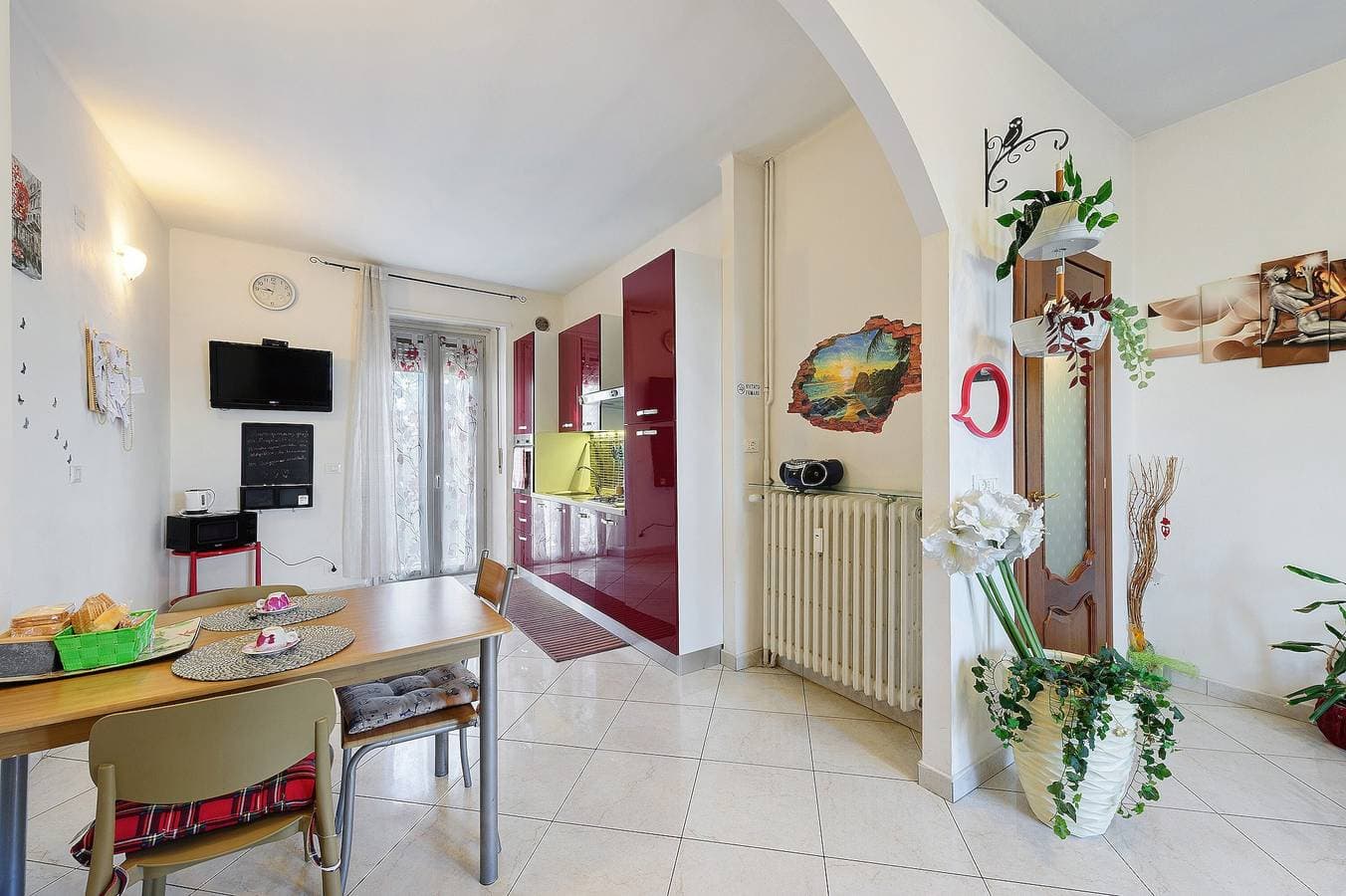 Foto 13 von 44: Ferienwohnung 'Sofìa' mit privater Terrasse, Balkon und Klimaanlage