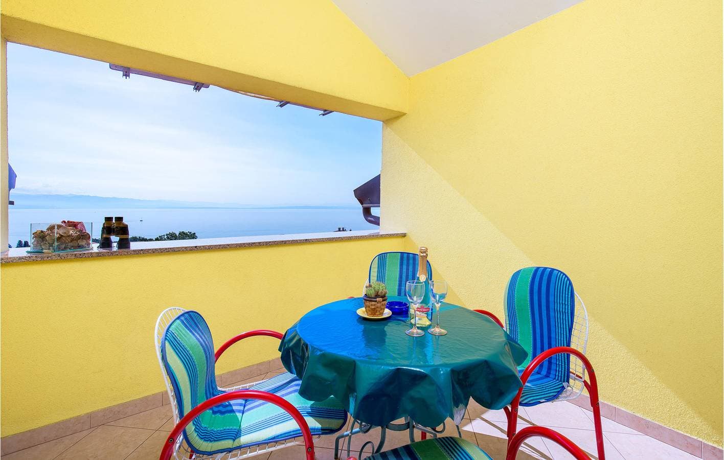 Foto 3 von 23: Gemütliche Ferienwohnung mit Terrasse, WLAN und Parkplatz, 2 km vom hundefreundlichen Strand entfernt