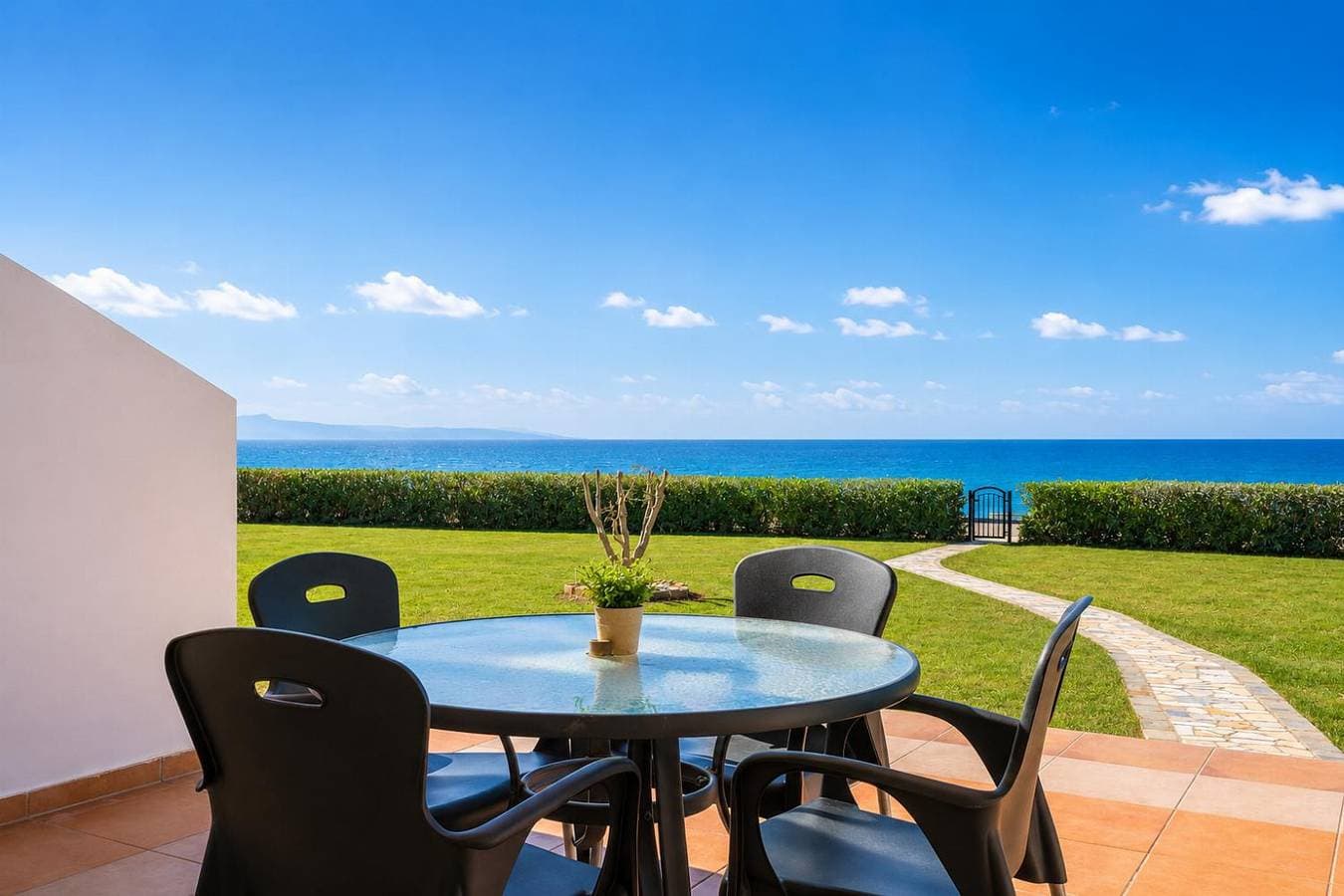 Foto 5 von 22: Villa für 4 Personen mit Balkon