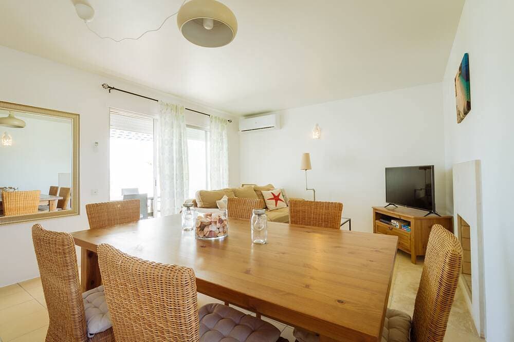 Foto 9 von 16: Schönes Reihenhaus \" Casa Branca \" mit Pool und Meerblick