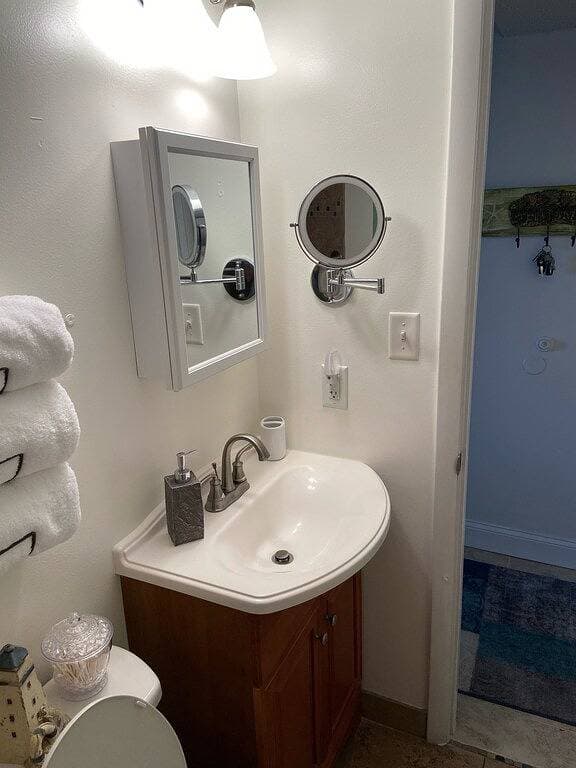 Foto 13 von 30: Oceanfront Studio - “also can’t get closer to the beach” View, comfy and clean!