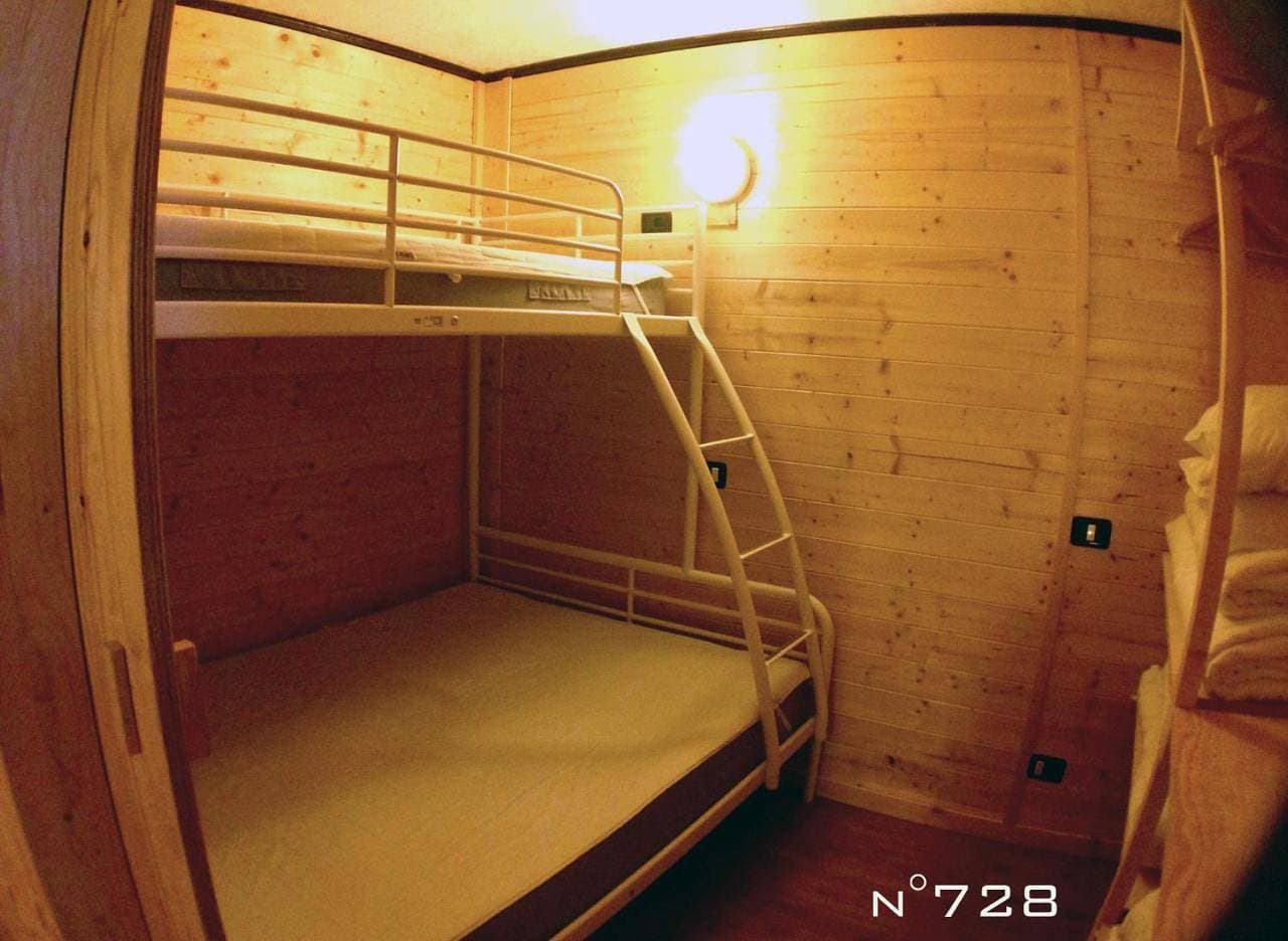 Foto 13 von 17: Two-Bedroom Apartment