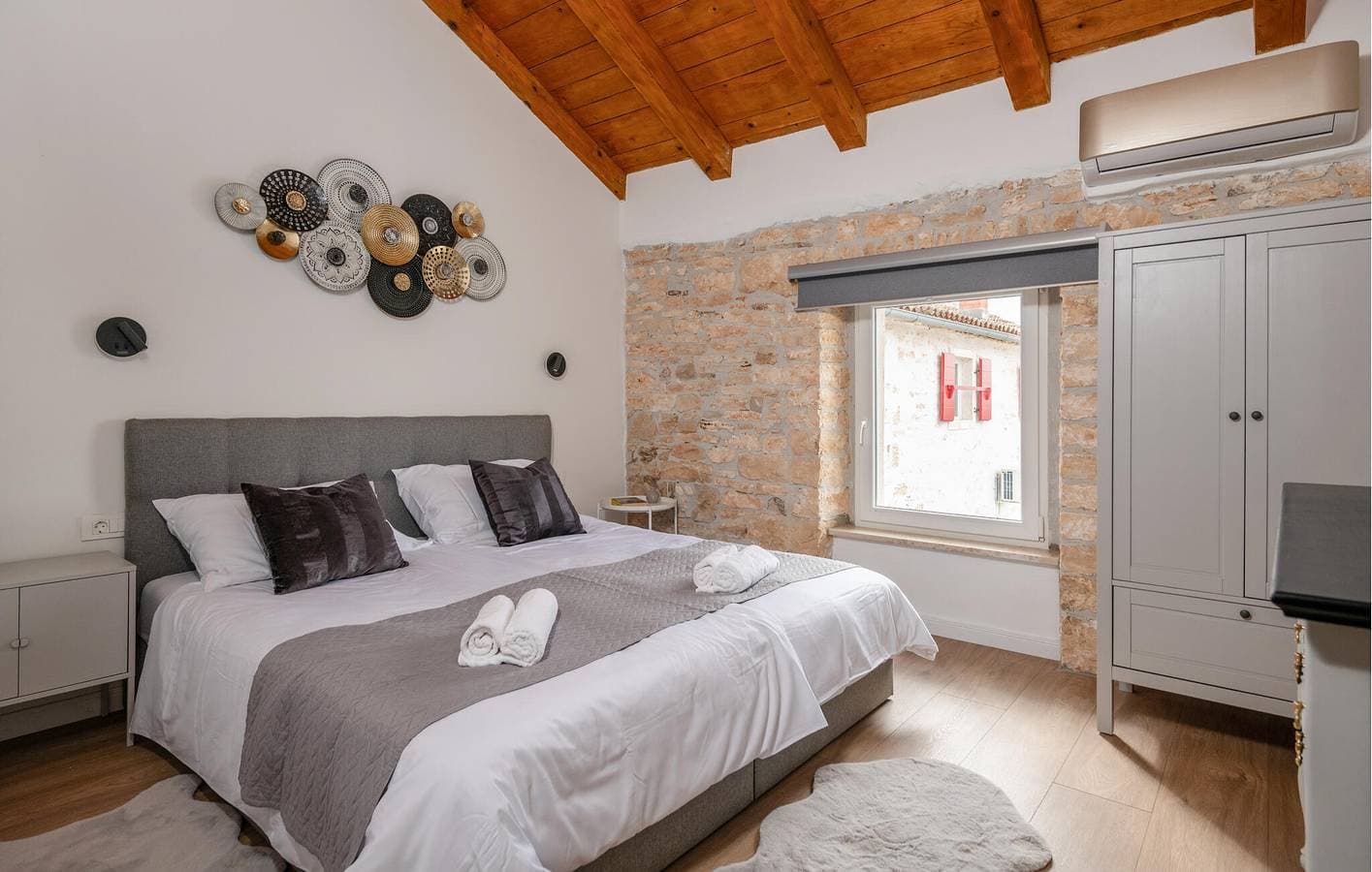 Foto 13 von 24: Gemütliche 100 m² große Ferienwohnung mit Pool, Terrasse und WLAN in der Nähe von Kanfanar