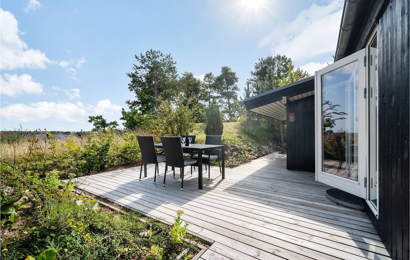 Foto 10 von 28: Ferienhaus für 6 Personen mit Terrasse
