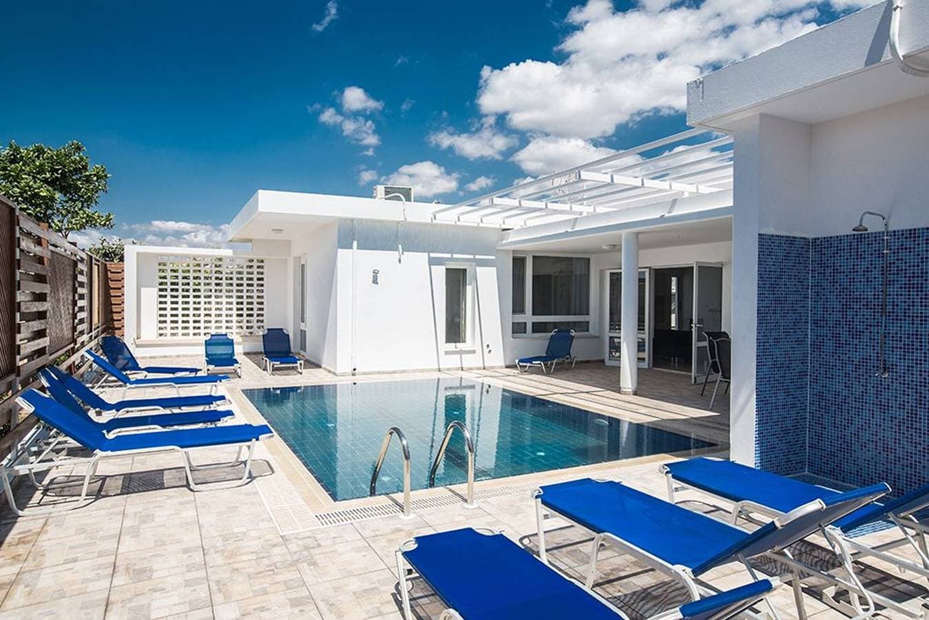Villa Mavris - Lovely 4 Bedroom Villa with Private Pool in Central Ayia Napa 1