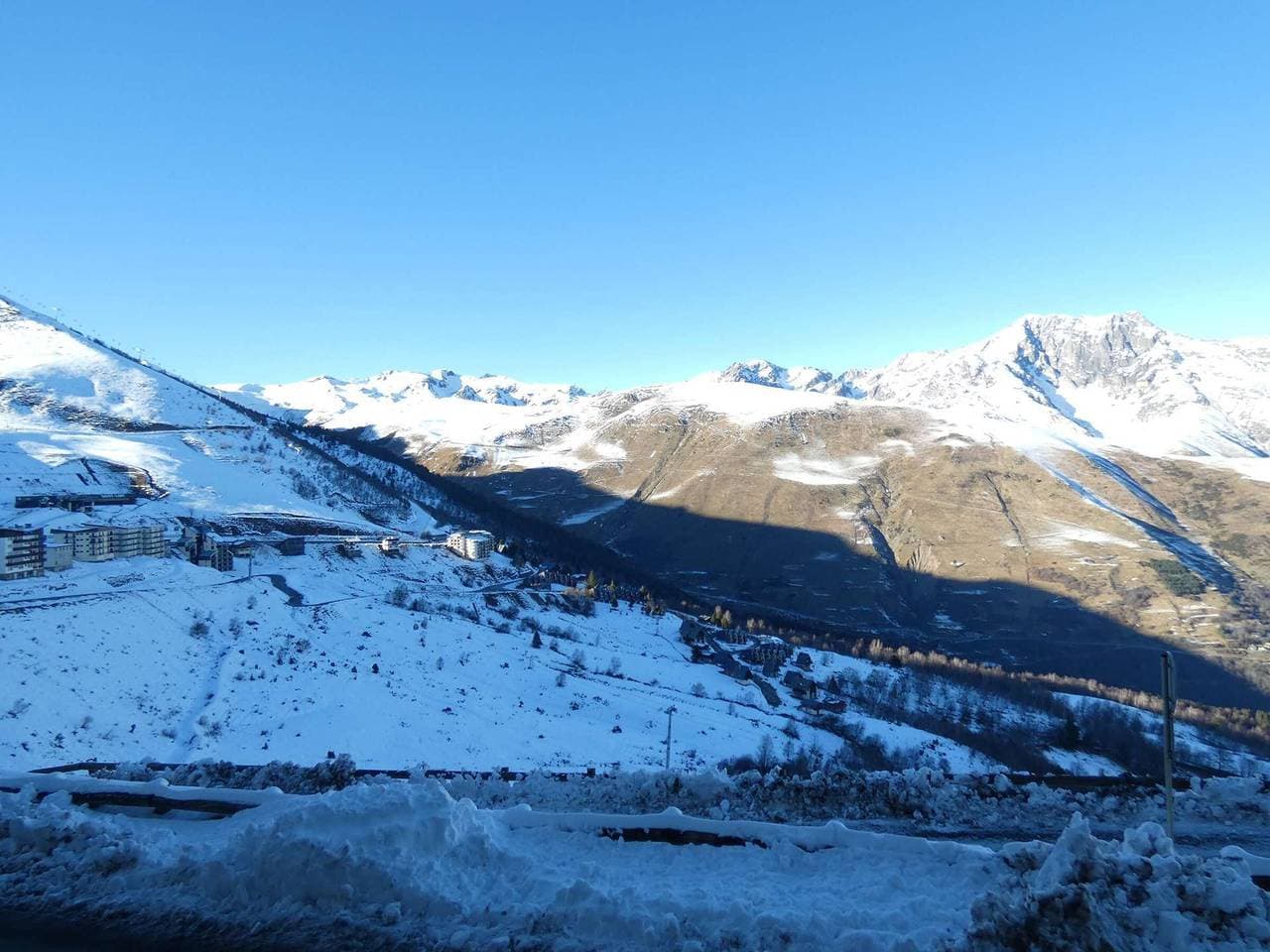 Foto 10 von 10: Gemütliches Studio für 4 in St-Lary mit ausgestatteter Kochnische