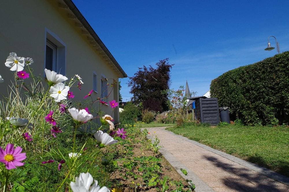 Foto 12 von 27: Ferienhaus mit großem Garten und herrlicher Aussicht