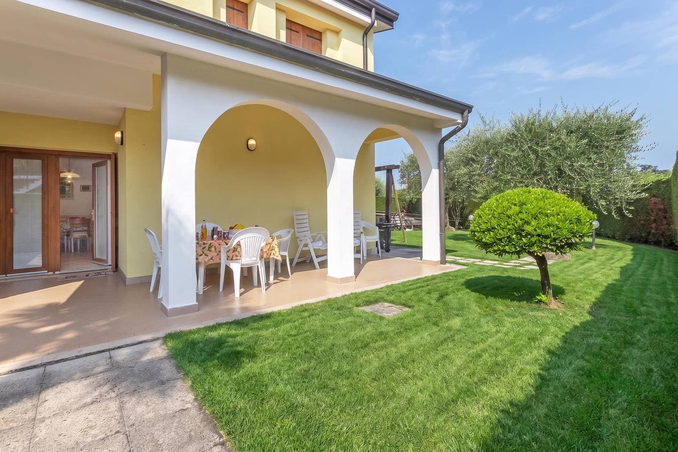 Casa Zini- Apartment with Shared Pool & Garden 1