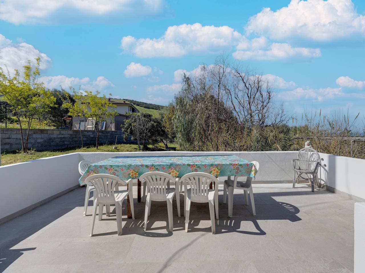 Foto 2 von 40: Villa mit Terrasse und Klimaanlage und Meerblick