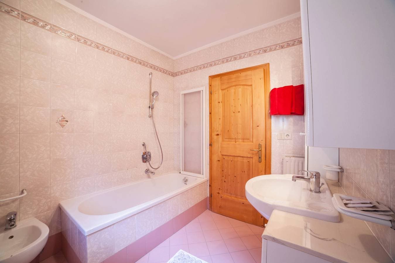 Foto 11 von 23: Ferienwohnung 'Sonnenparadies 3' mit Bergblick, WLAN & Garten