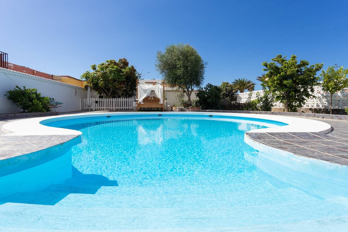 Foto 3 von 36: Bungalow Palm Mar mit Privat-Pool, Garten und gratis W-Lan