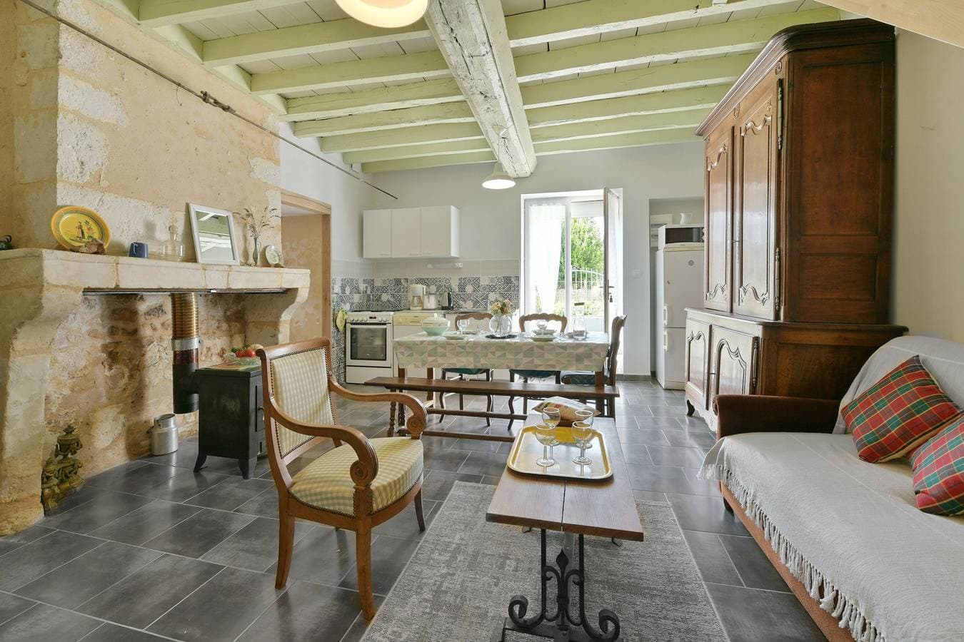 Foto 3 von 12: Ferienhaus für 4 Personen mit Terrasse