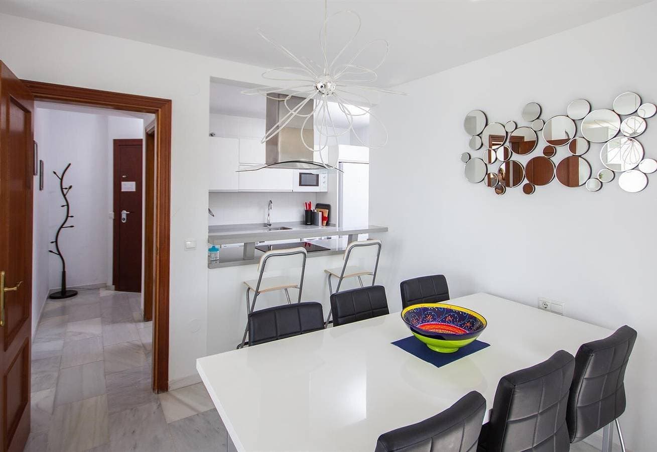 Foto 11 von 31: Ferienwohnung "Schönes renoviertes Penthouse" am Strand mit Meerblick