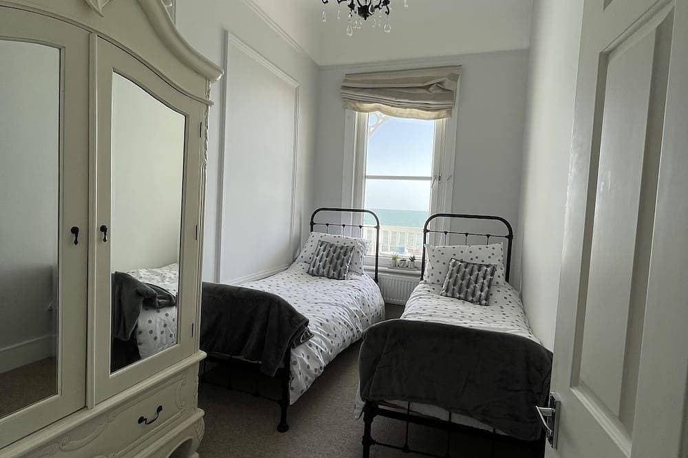 Foto 5 von 22: Stunning Sea Front Apartment