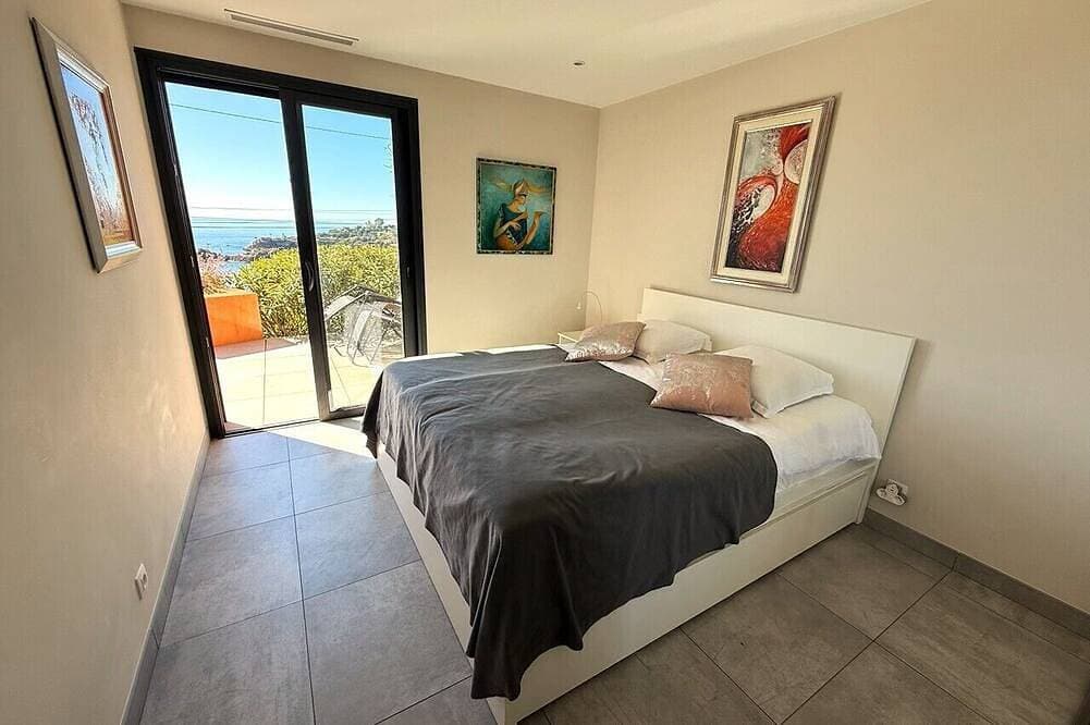 Foto 3 von 24: Residence Arc-en-Ciel 5 Star App A mit atemberaubendem Meerblick Nähe Cannes