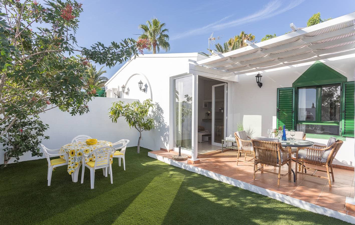 Foto 10 von 41: Charming Bungalow - Private Terrace, AirCon & Pool