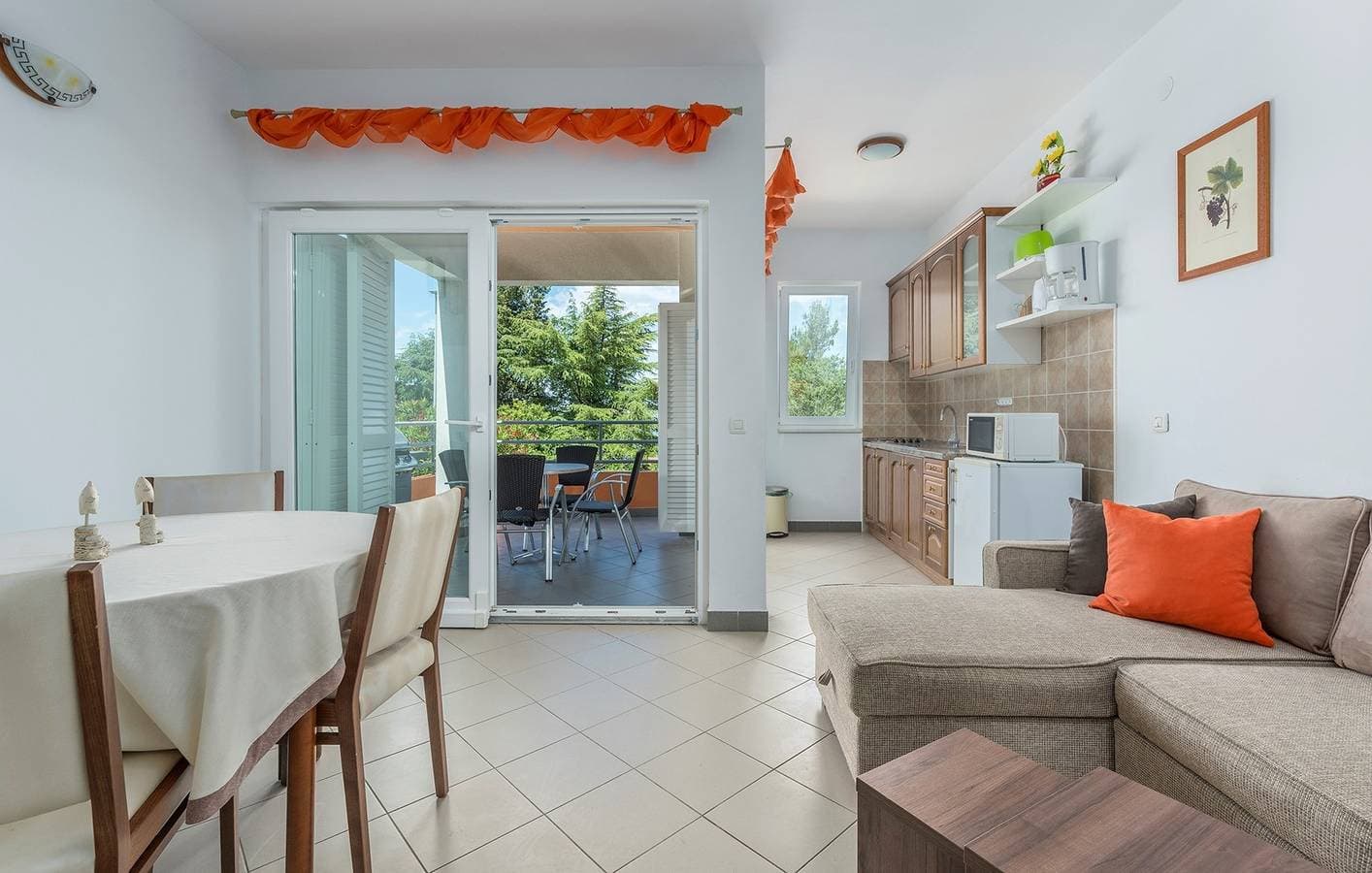 Foto 6 von 32: Ferienwohnung Raul mit Balkon in Dajla