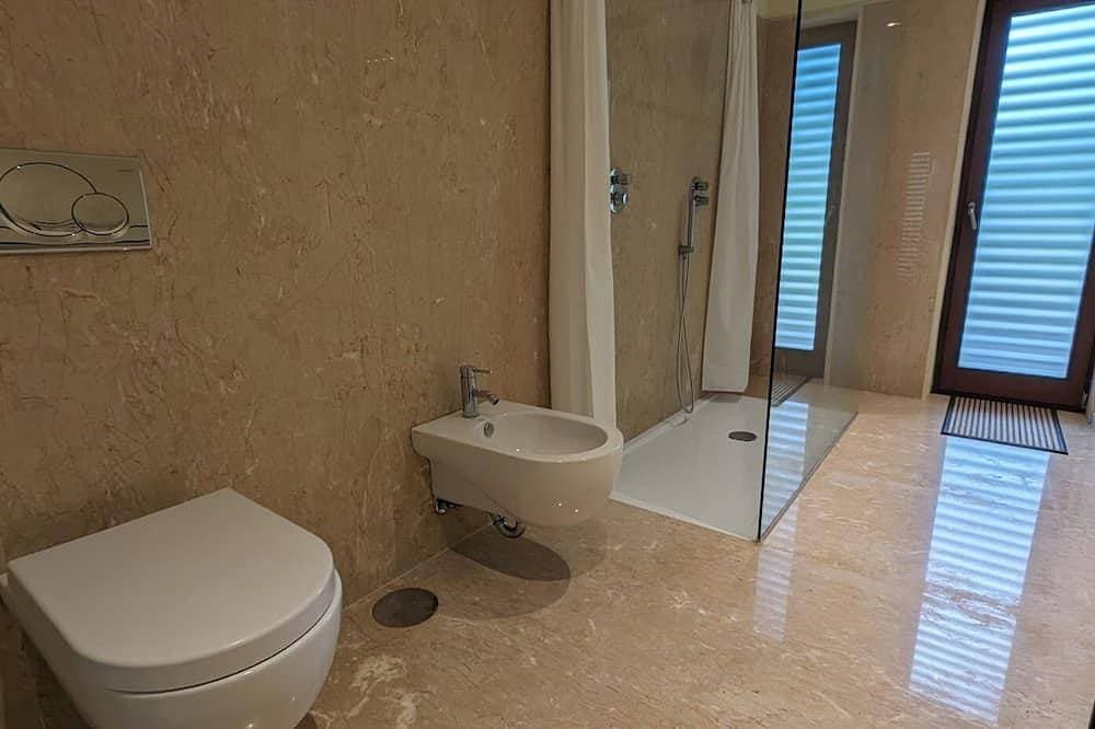 Foto 12 von 30: Quinta Do Fontão - Piscina Privada