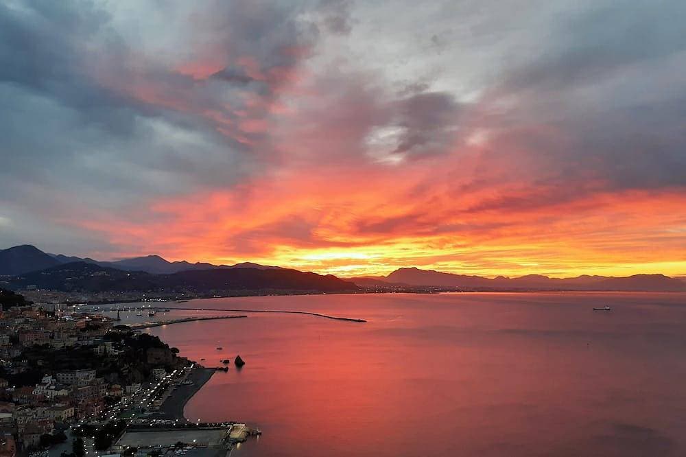 Bluraito Amalfi Coast 1