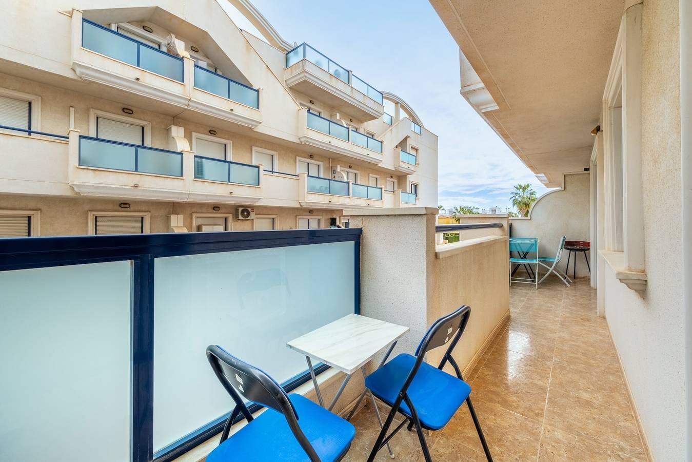 Foto 2 von 26: Ferienwohnung „En El Cabo Roig“ mit Gemeinschaftspool, privatem Balkon & WLAN