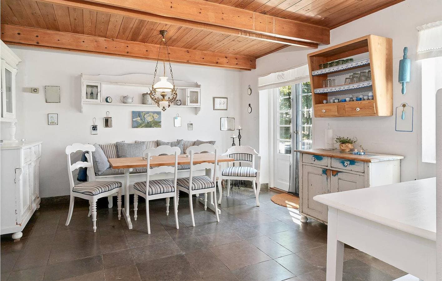 Foto 12 von 54: Ferienhaus für 10 Personen mit Whirlpool