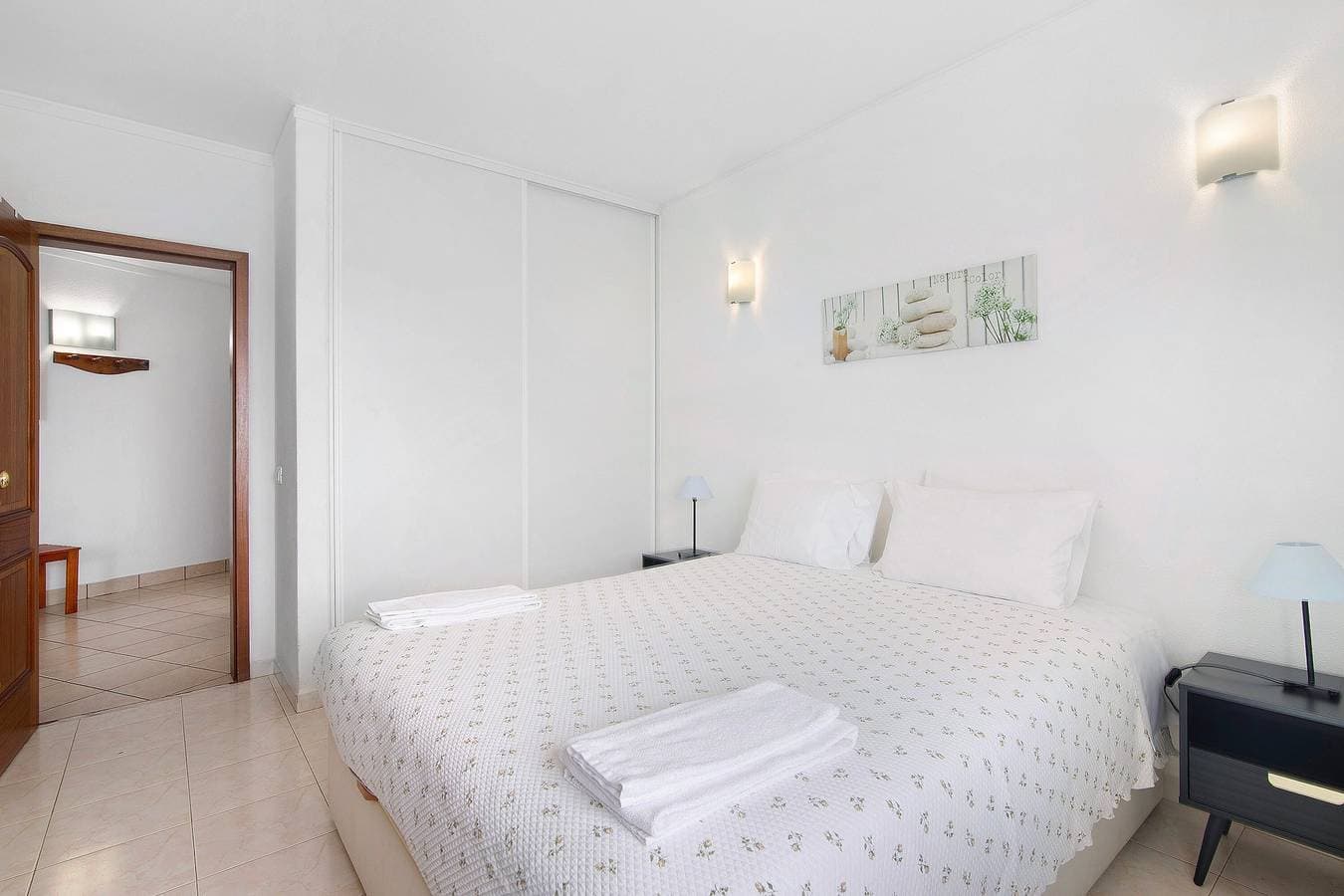 Foto 13 von 27: Apt. 'Camões 11 D' mit Meerblick, WLAN, Klimaanlage und Pool