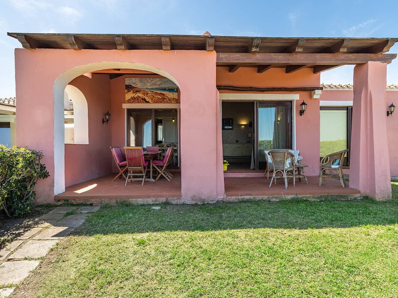 Foto 2 von 41: Villa mit privatem Pool und Meerblick