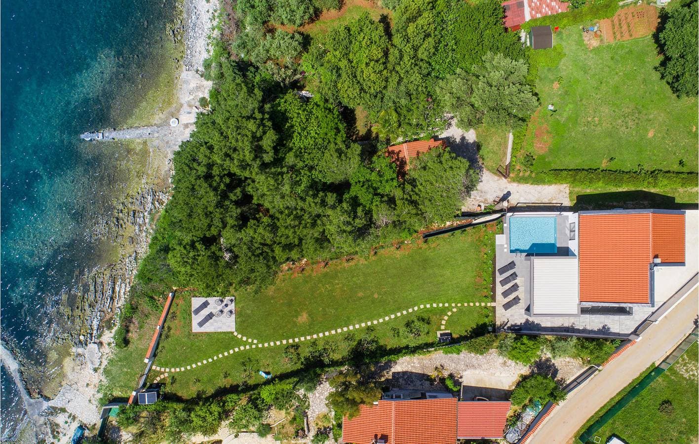 Foto 3 von 45: Gemütliche 2-Zimmer-Wohnung mit Terrasse, in der Nähe des Strandes Bijeca