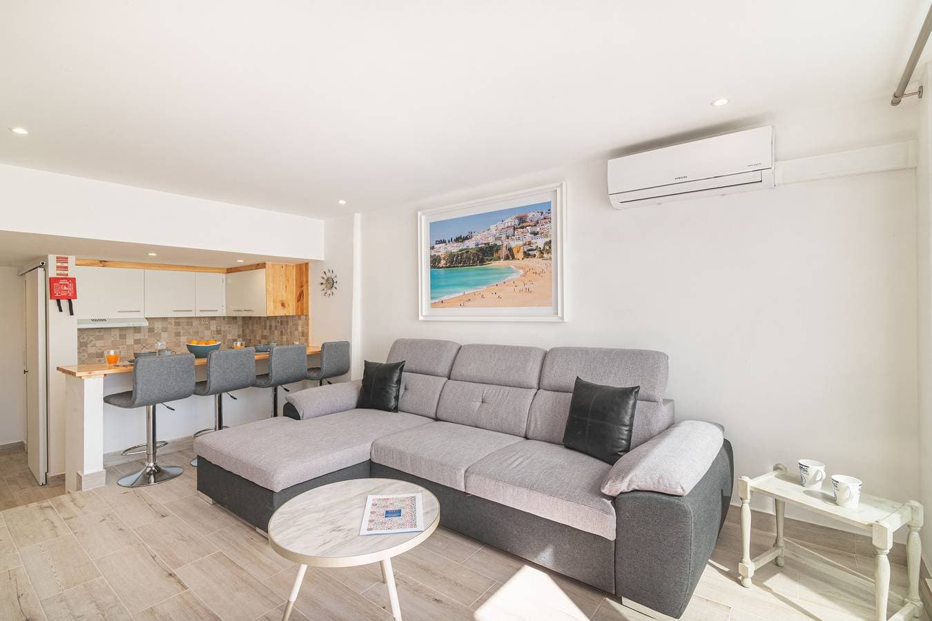 Foto 5 von 20: Duplex-Apartment T2 Montechoro mit Gemeinschaftspool, WLAN und Klimaanlage
