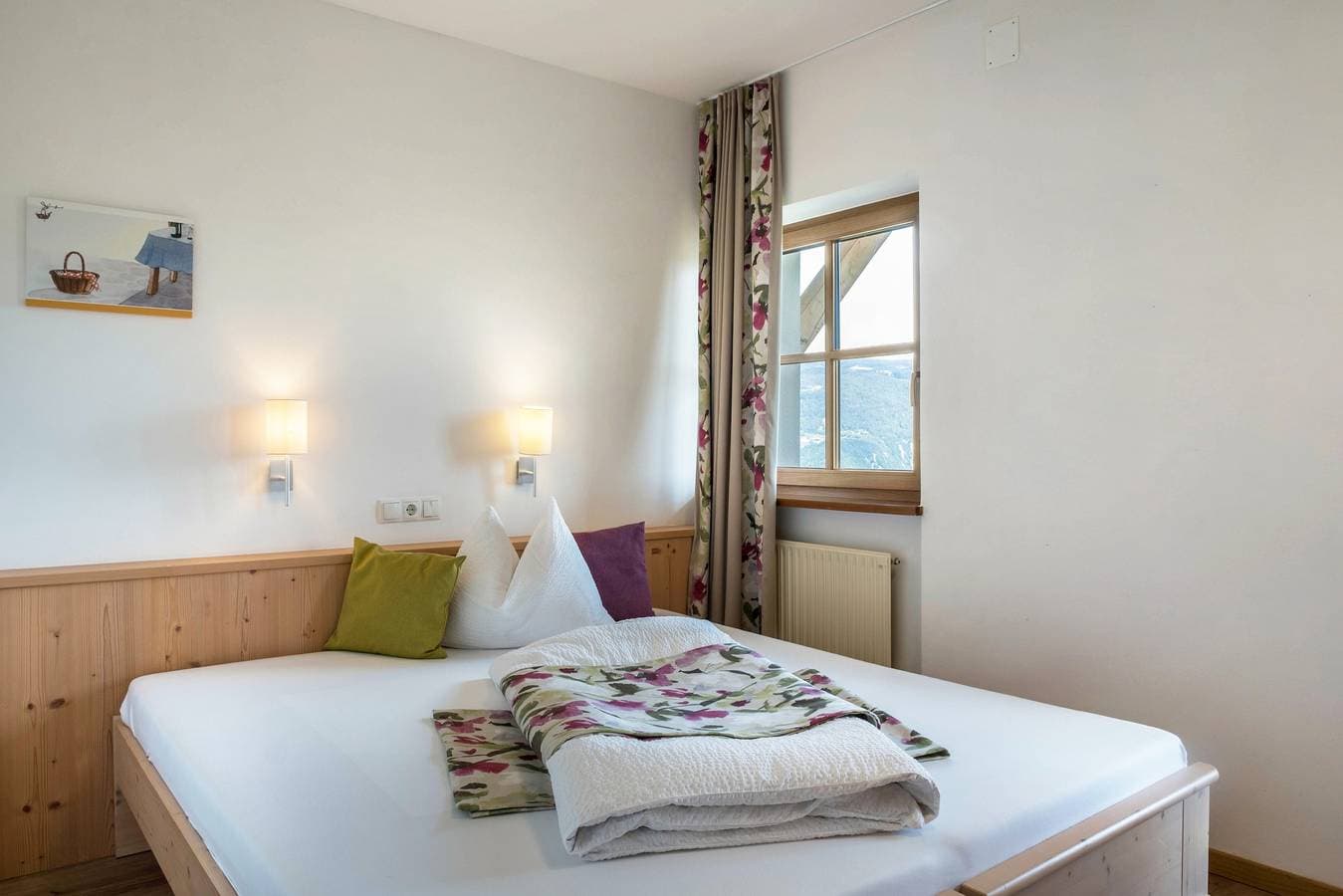 Foto 13 von 41: Ferienwohnung "Schlosshof Rotkäppchen" mit Bergblick, Privatem Garten und WLAN