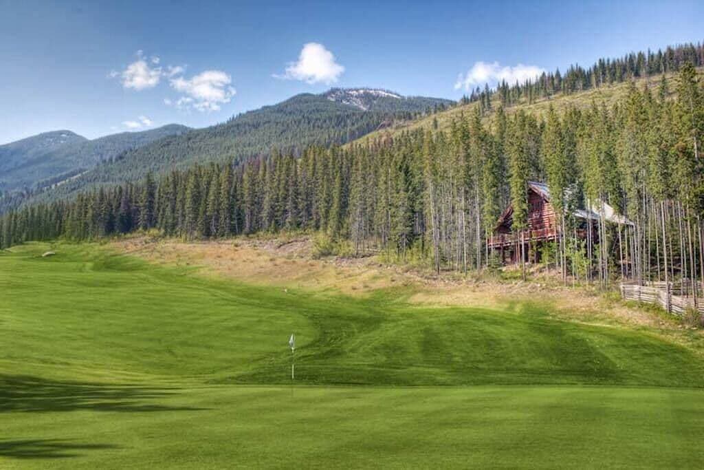 Foto 2 von 50: Exclusive very private cabin on the golf course!