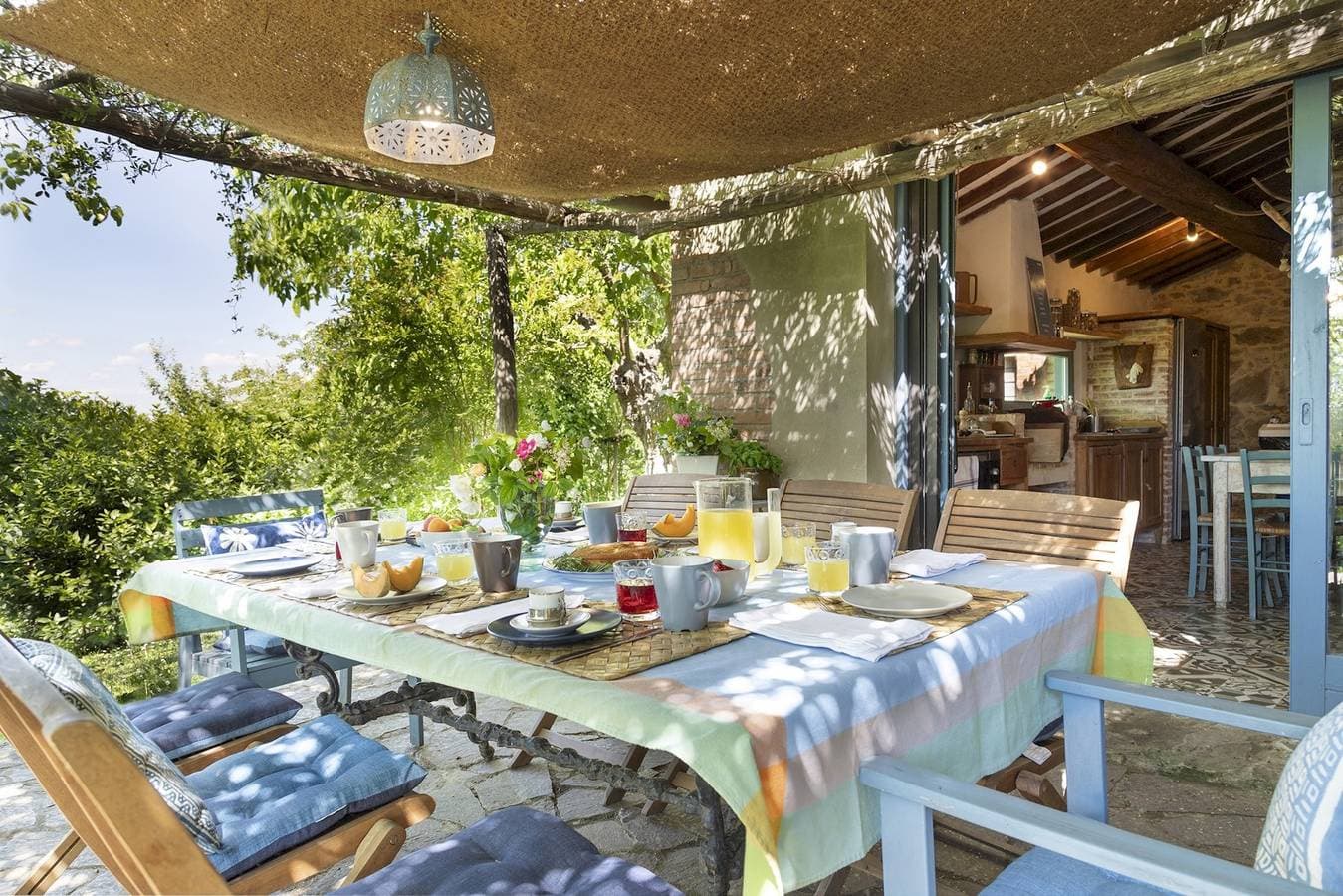 Foto 3 von 57: Villa für 8 Personen mit Garten