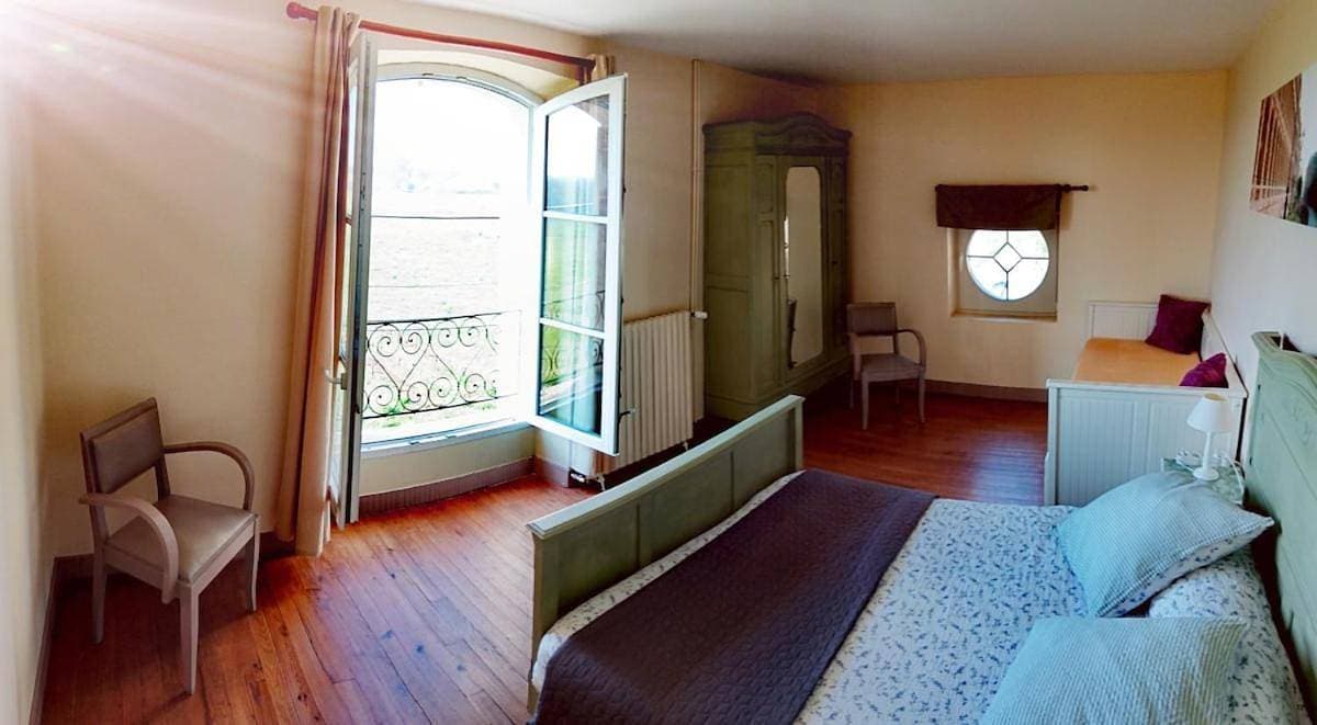Foto 5 von 29: Three-Bedroom House