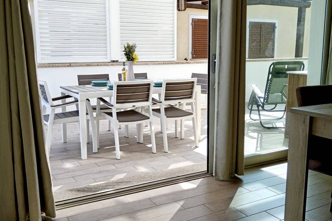 Foto 8 von 45: Ferienwohnung für 4 Personen mit Pool