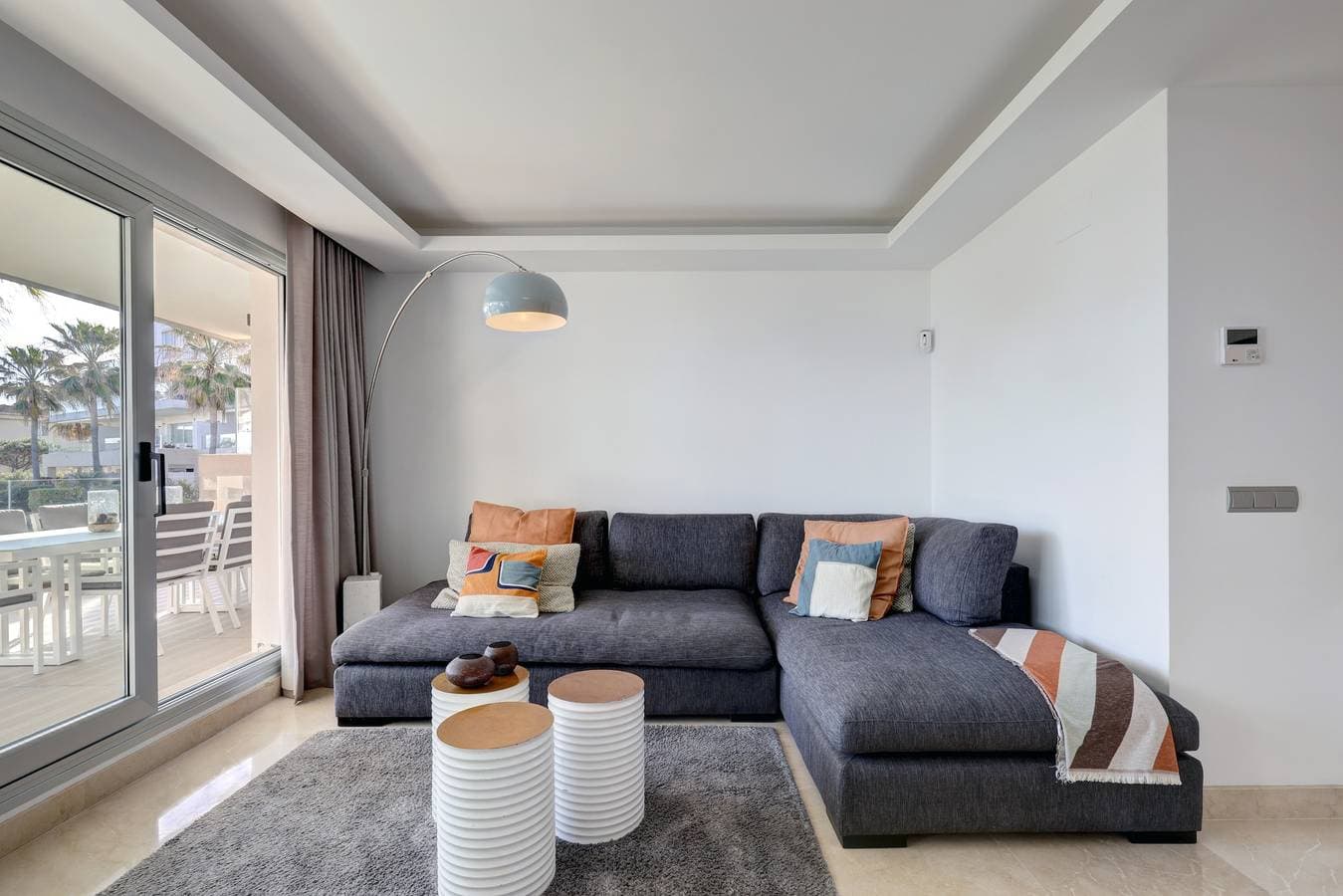 Foto 12 von 25: Ferienwohnung 'Modern Frontline Beach - Estepona' mit Meerblick, WLAN und Klimaanlage