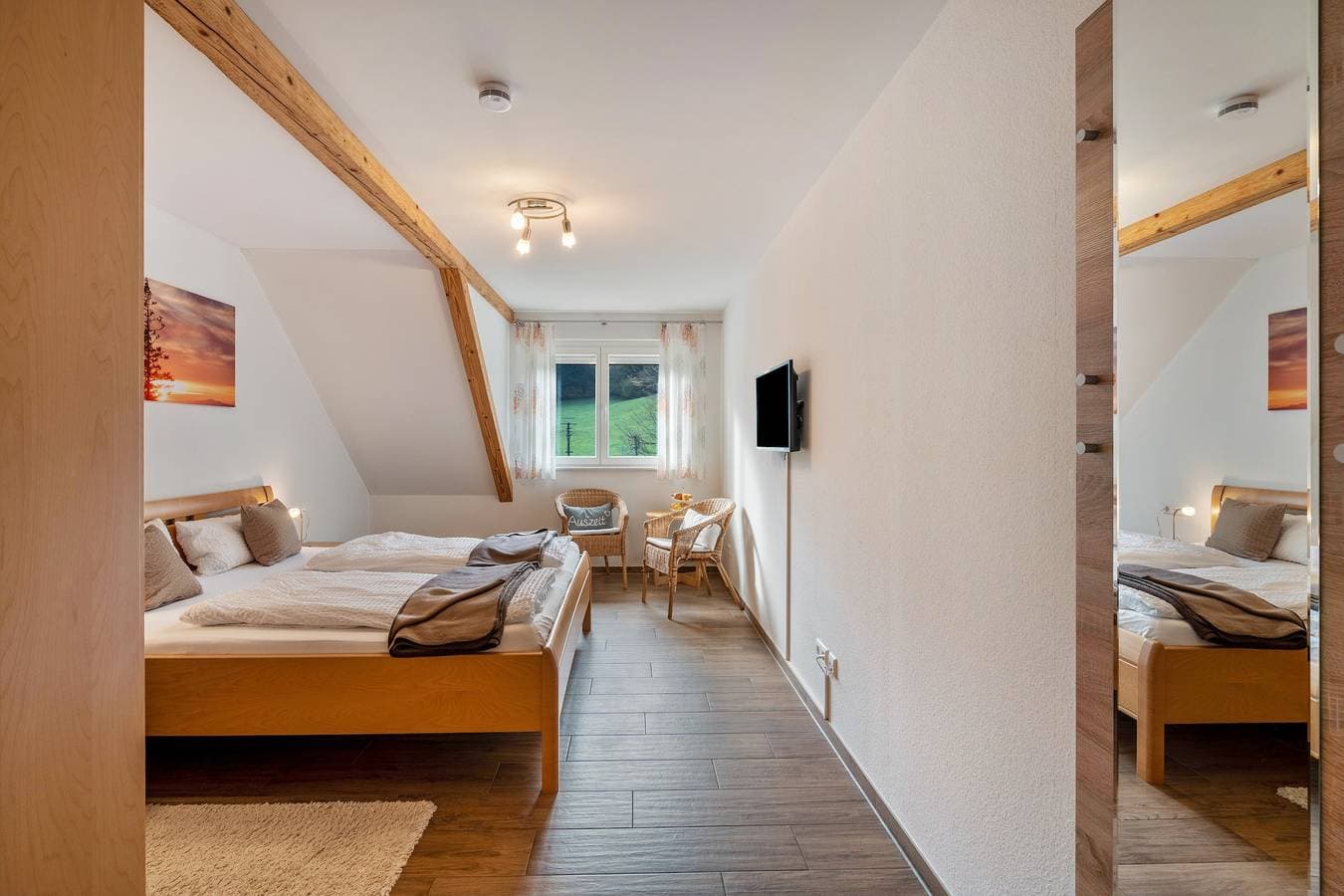 Foto 8 von 26: 'Gästezimmer Hörnlebergblick' mit gemeinsamer Terrasse, gemeinsamem Garten und Wi-Fi