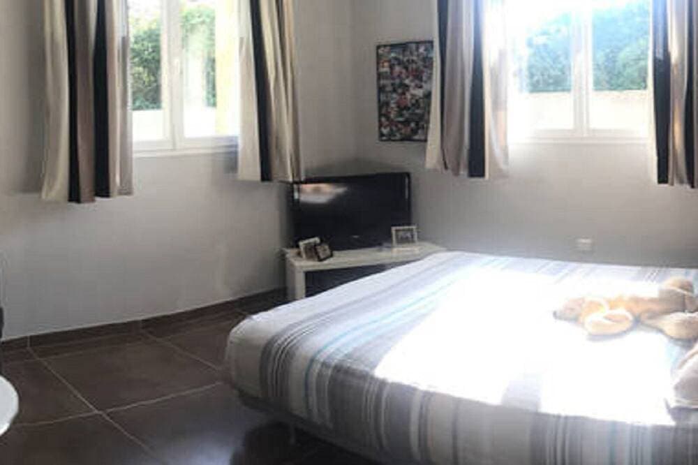 Foto 2 von 30: Provenzalisch-modernes Einfamilienhaus in Valbonne