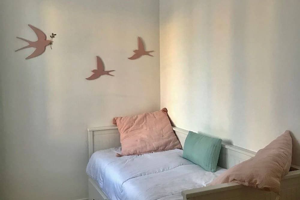 Foto 4 von 21: 64 m2 2 Schlafzimmer 3 Minuten zu Fuß vom Strand, Ruhig, Klimaanlage und WLAN