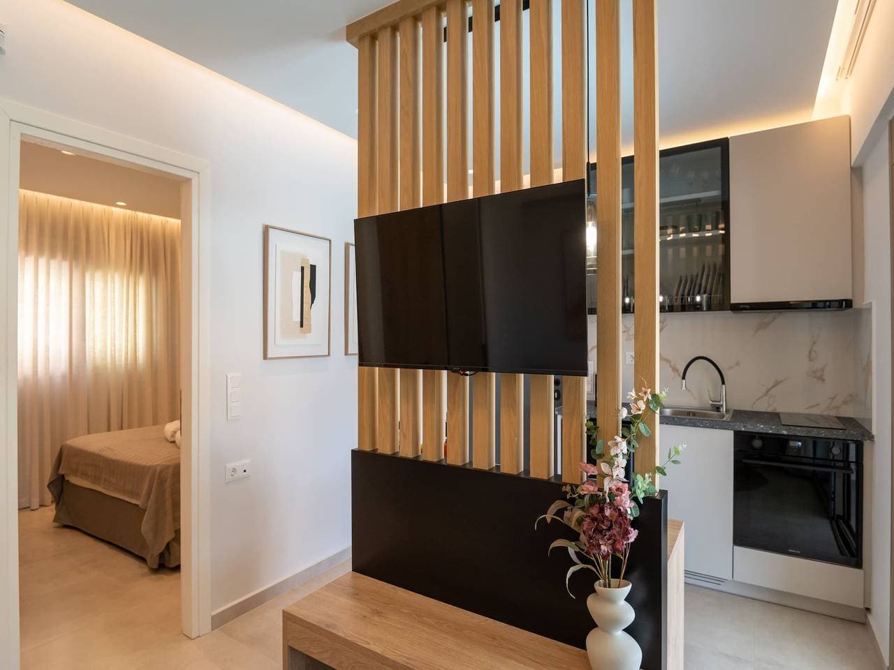 Foto 7 von 50: Premium Seaview Suite with Heated Pool and Private Parking