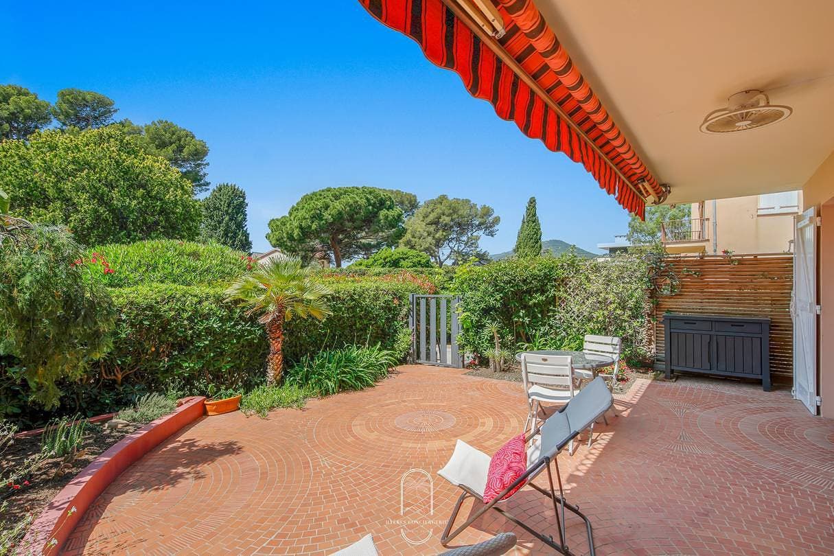 Foto 7 von 30: Ferienwohnung für 4 Personen mit Balkon/Terrasse