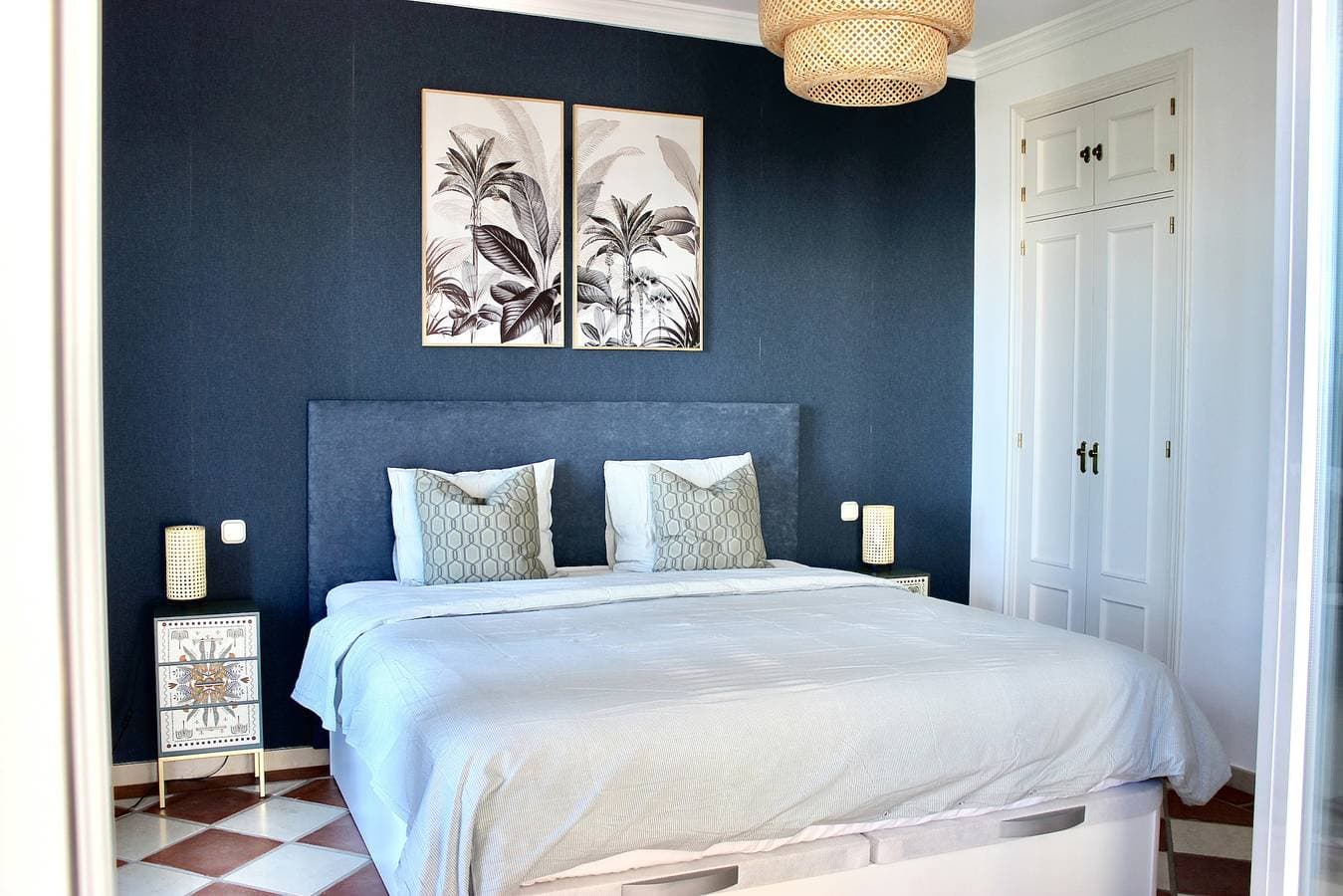 Foto 7 von 32: 32. Luxury apt in Casares, Andalucia sea view